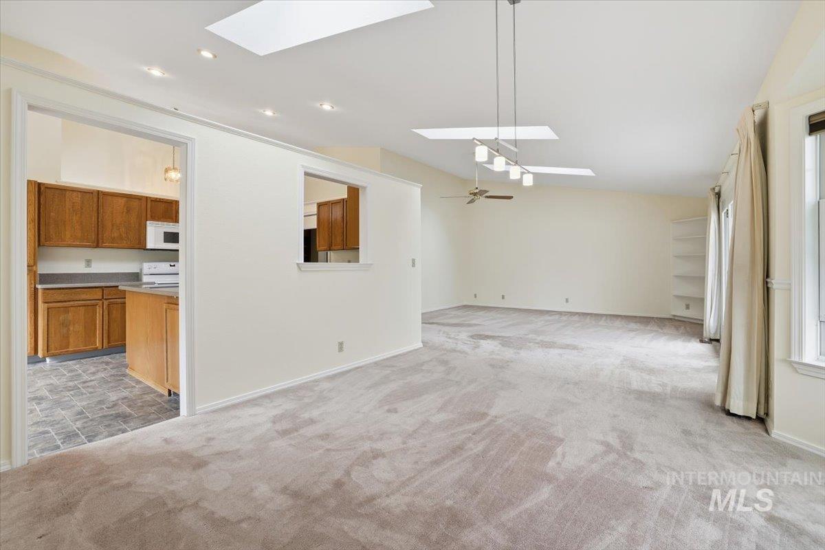 1823 Ray, Caldwell, Idaho 83605, 2 Bedrooms, 2 Bathrooms, Residential For Sale, Price $365,000, 98966660