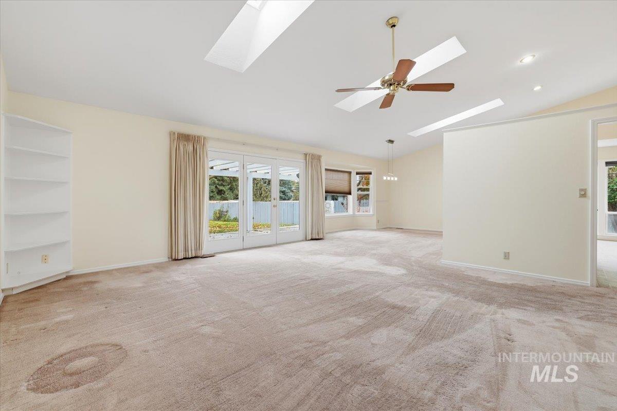 1823 Ray, Caldwell, Idaho 83605, 2 Bedrooms, 2 Bathrooms, Residential For Sale, Price $365,000, 98966660