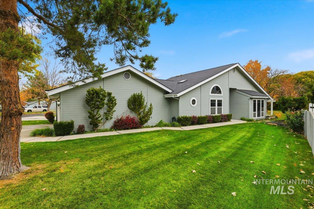 1823 Ray, Caldwell, Idaho 83605, 2 Bedrooms, 2 Bathrooms, Residential For Sale, Price $365,000, 98966660