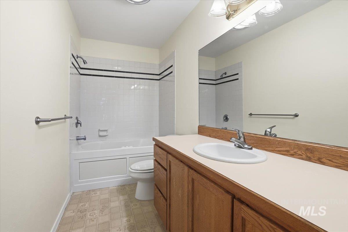 1823 Ray, Caldwell, Idaho 83605, 2 Bedrooms, 2 Bathrooms, Residential For Sale, Price $365,000, 98966660