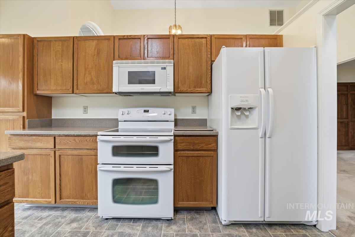 1823 Ray, Caldwell, Idaho 83605, 2 Bedrooms, 2 Bathrooms, Residential For Sale, Price $365,000, 98966660