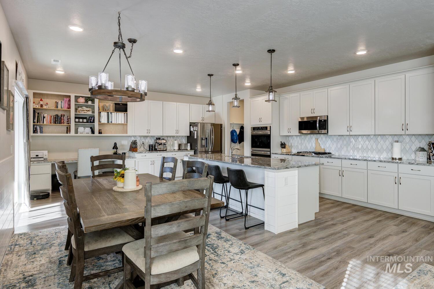 10385 Elgin Ridge St., Nampa, Idaho 83687, 5 Bedrooms, 4 Bathrooms, Residential For Sale, Price $599,900, 98966673