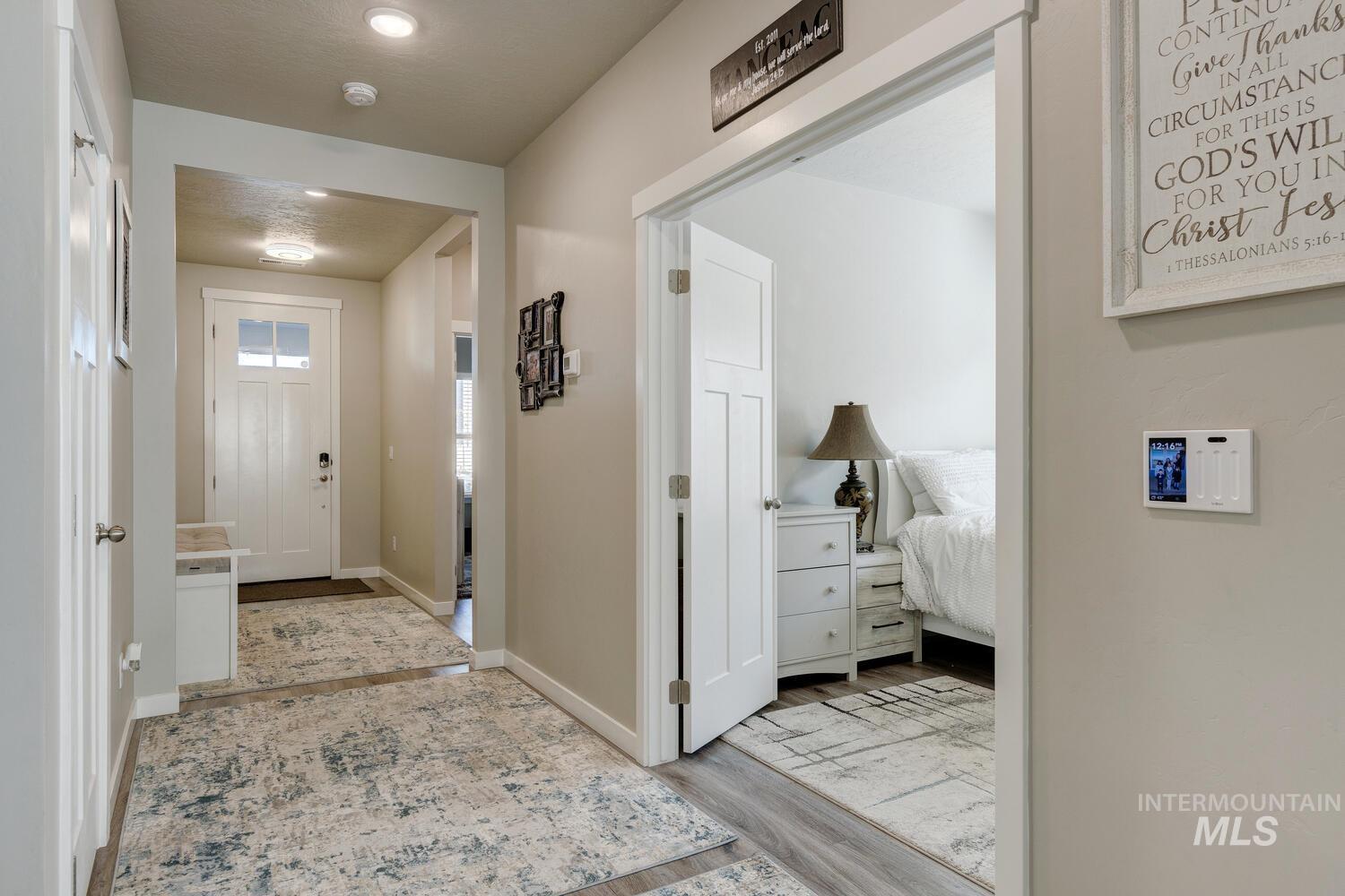 10385 Elgin Ridge St., Nampa, Idaho 83687, 5 Bedrooms, 4 Bathrooms, Residential For Sale, Price $599,900, 98966673