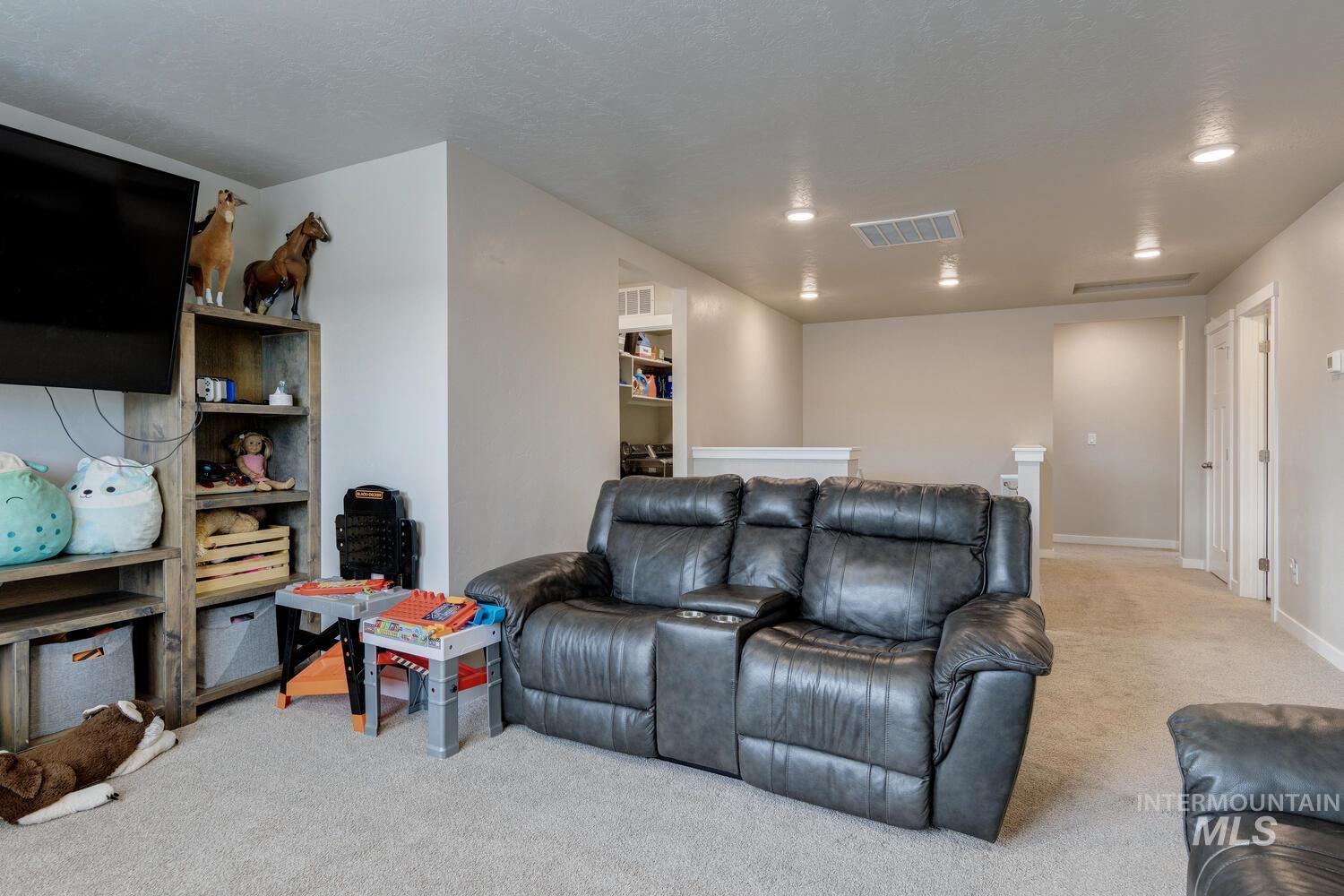 10385 Elgin Ridge St., Nampa, Idaho 83687, 5 Bedrooms, 4 Bathrooms, Residential For Sale, Price $599,900, 98966673