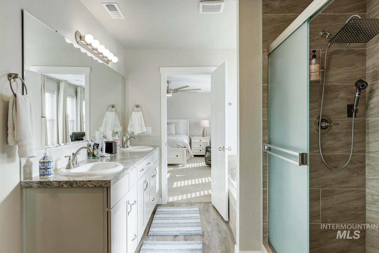 10385 Elgin Ridge St., Nampa, Idaho 83687, 5 Bedrooms, 4 Bathrooms, Residential For Sale, Price $599,900, 98966673