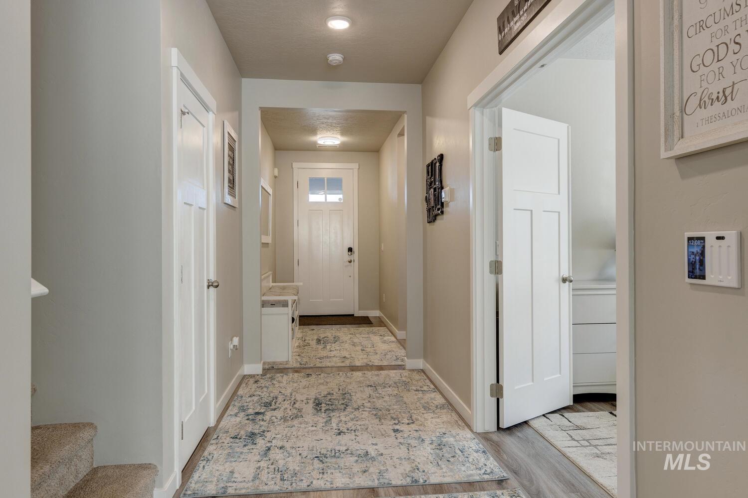 10385 Elgin Ridge St., Nampa, Idaho 83687, 5 Bedrooms, 4 Bathrooms, Residential For Sale, Price $599,900, 98966673