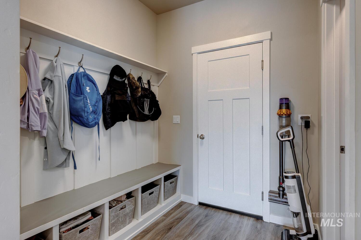 10385 Elgin Ridge St., Nampa, Idaho 83687, 5 Bedrooms, 4 Bathrooms, Residential For Sale, Price $599,900, 98966673