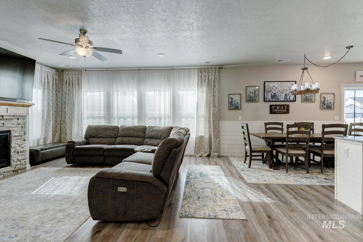 10385 Elgin Ridge St., Nampa, Idaho 83687, 5 Bedrooms, 4 Bathrooms, Residential For Sale, Price $599,900, 98966673