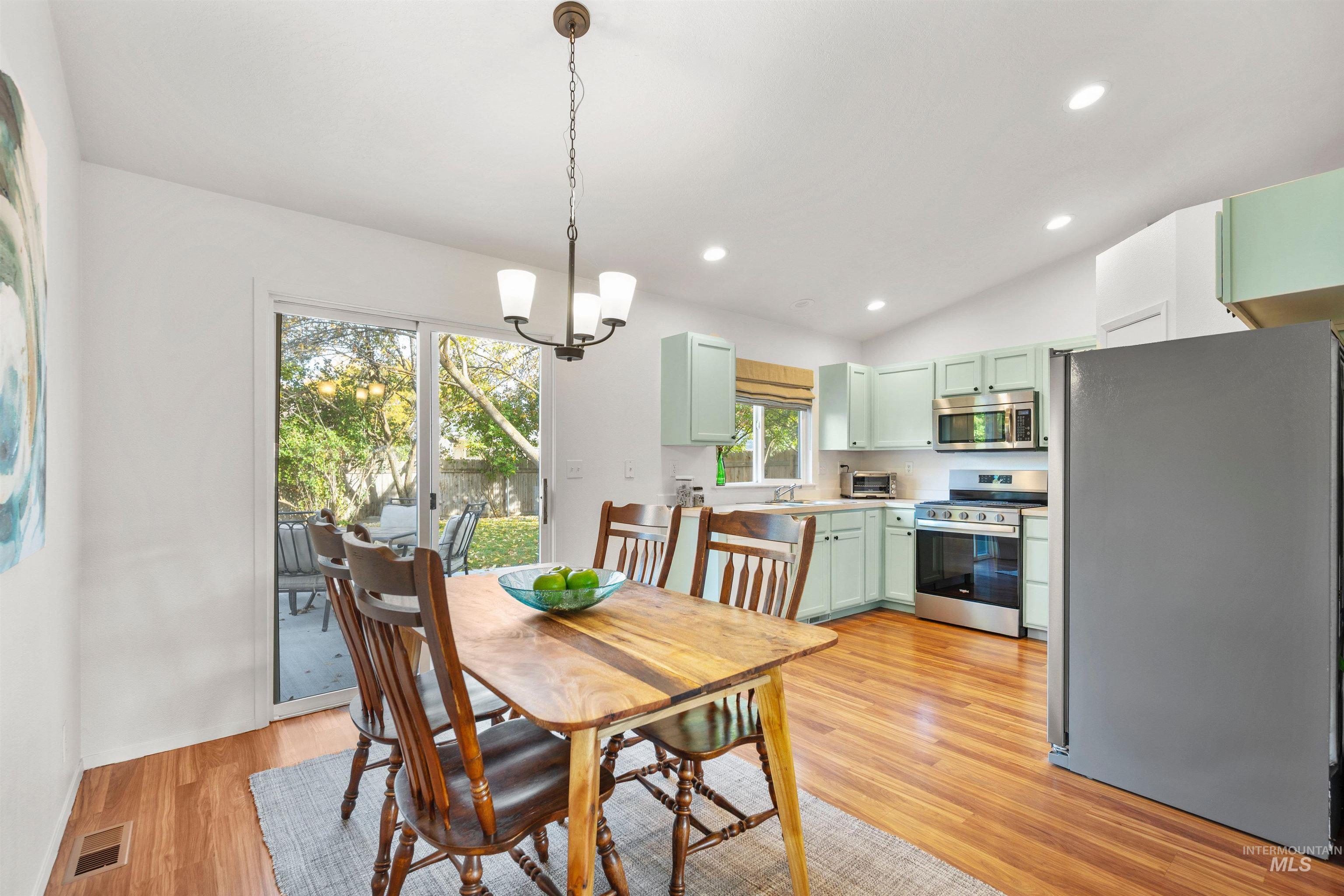 6248 N Prescott Avenue, Boise, Idaho 83714, 3 Bedrooms, 2 Bathrooms, Residential For Sale, Price $449,000, 98966679