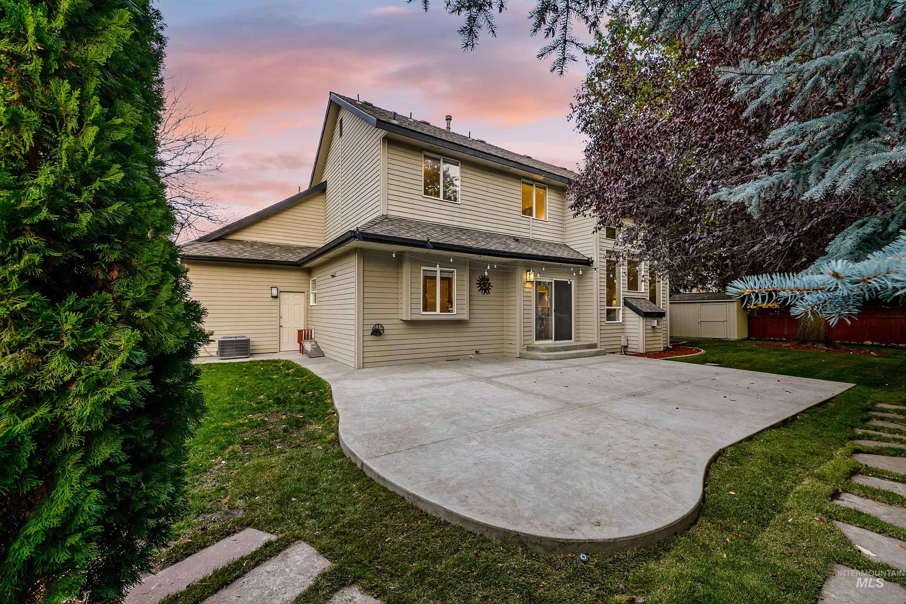 5180 N Riverfront Drive, Garden City, Idaho 83714, 4 Bedrooms, 2.5 Bathrooms, Residential For Sale, Price $675,000, 98966682