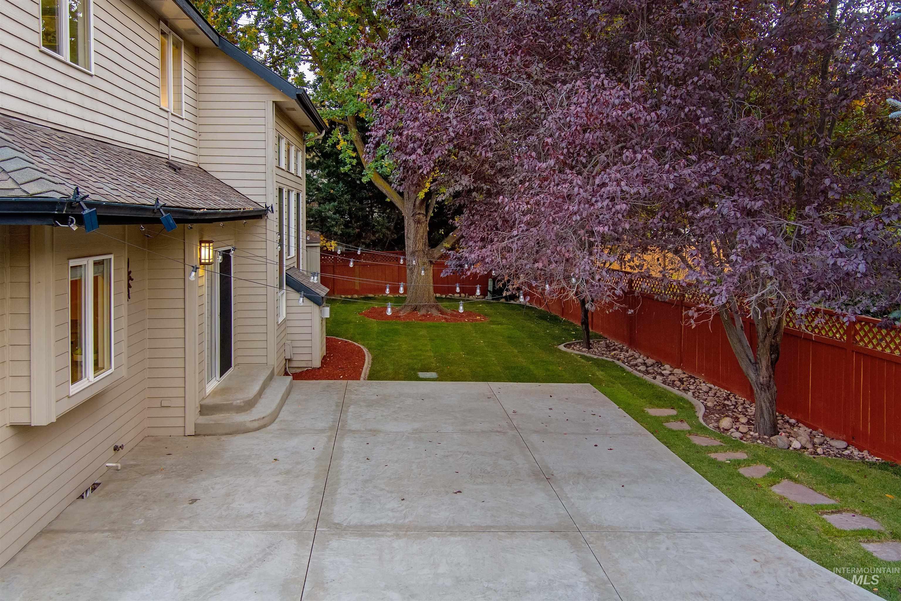 5180 N Riverfront Drive, Garden City, Idaho 83714, 4 Bedrooms, 2.5 Bathrooms, Residential For Sale, Price $675,000, 98966682