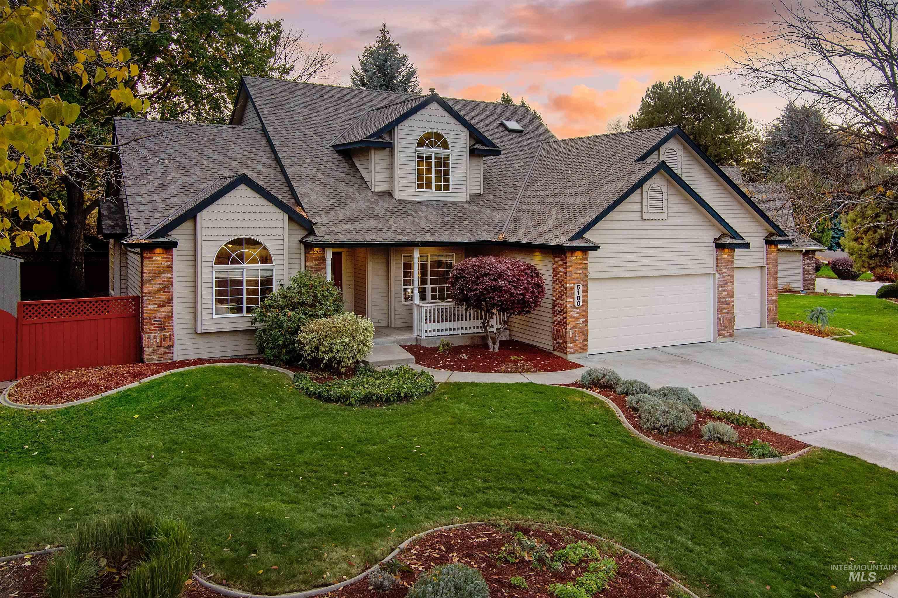 5180 N Riverfront Drive, Garden City, Idaho 83714, 4 Bedrooms, 2.5 Bathrooms, Residential For Sale, Price $675,000, 98966682