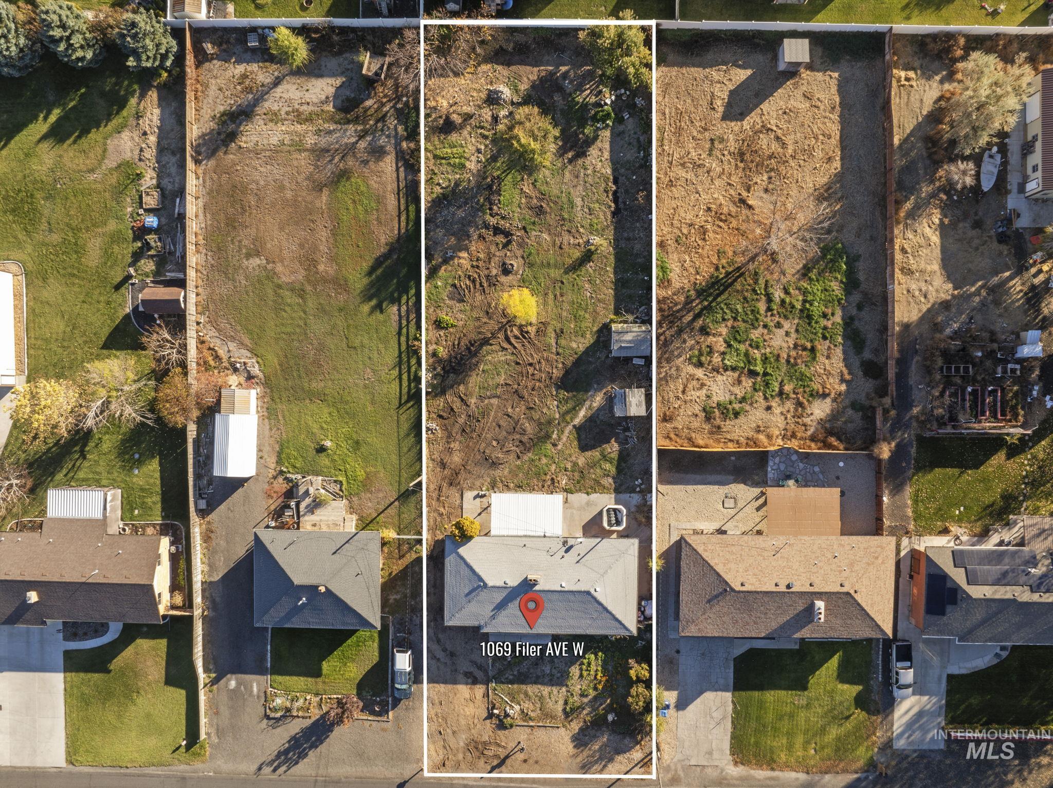 Aerial overview of property's location