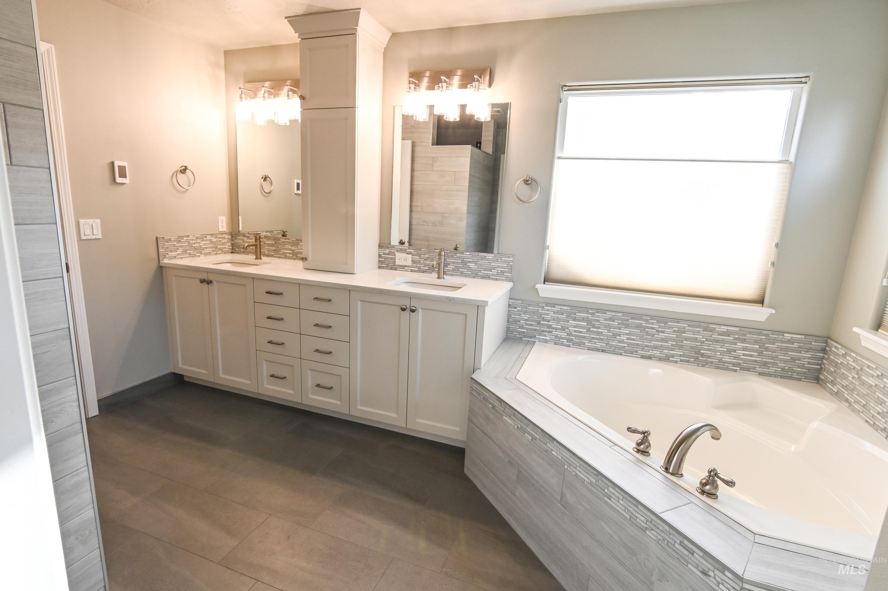 3019 S Goshen Way, Boise, Idaho 83709-8544, 5 Bedrooms, 3 Bathrooms, Residential For Sale, Price $1,099,999, 98966685