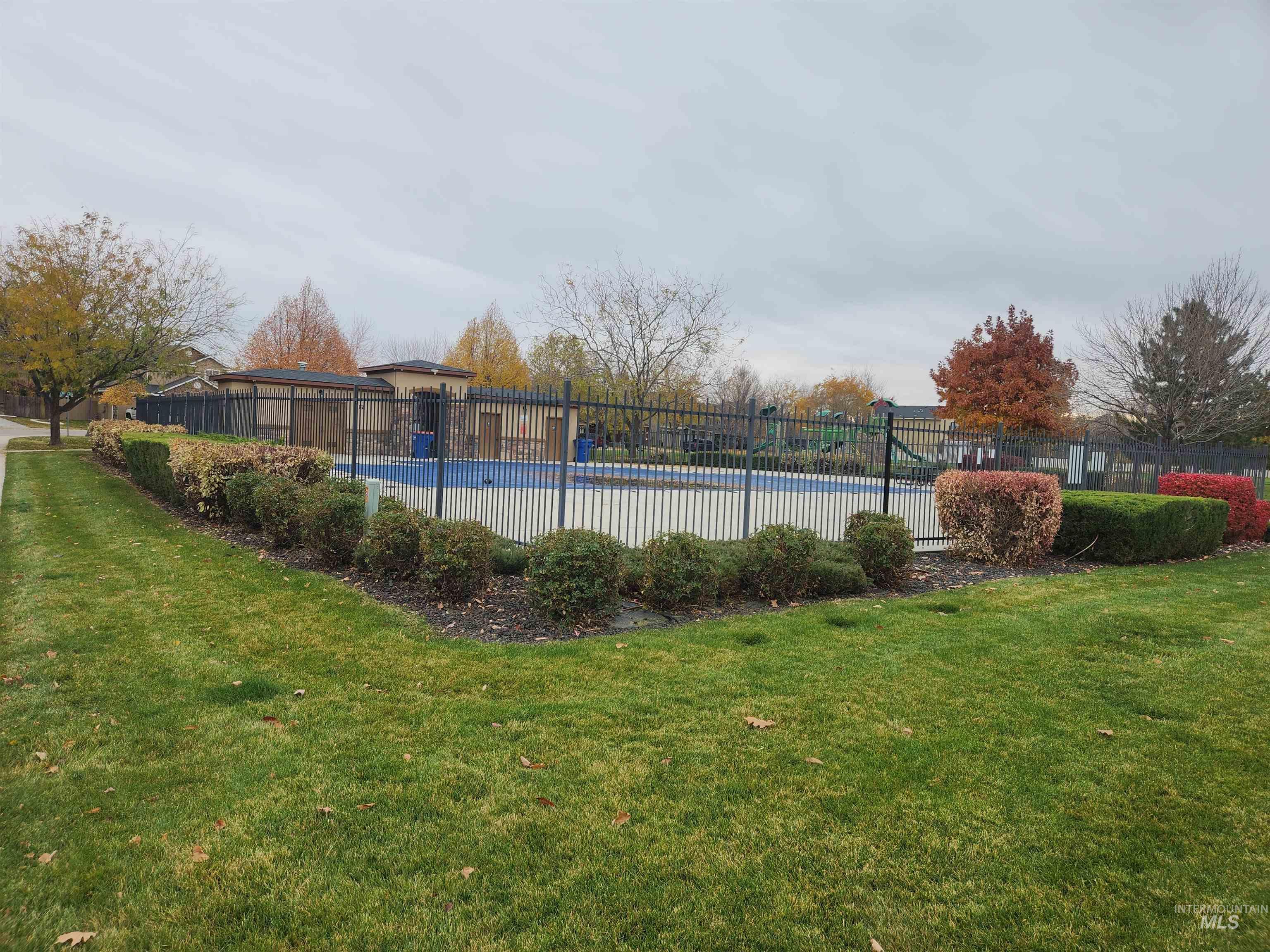 9962 W Rustica, Boise, Idaho 83709, 3 Bedrooms, 2 Bathrooms, Residential For Sale, Price $384,900, 98966691