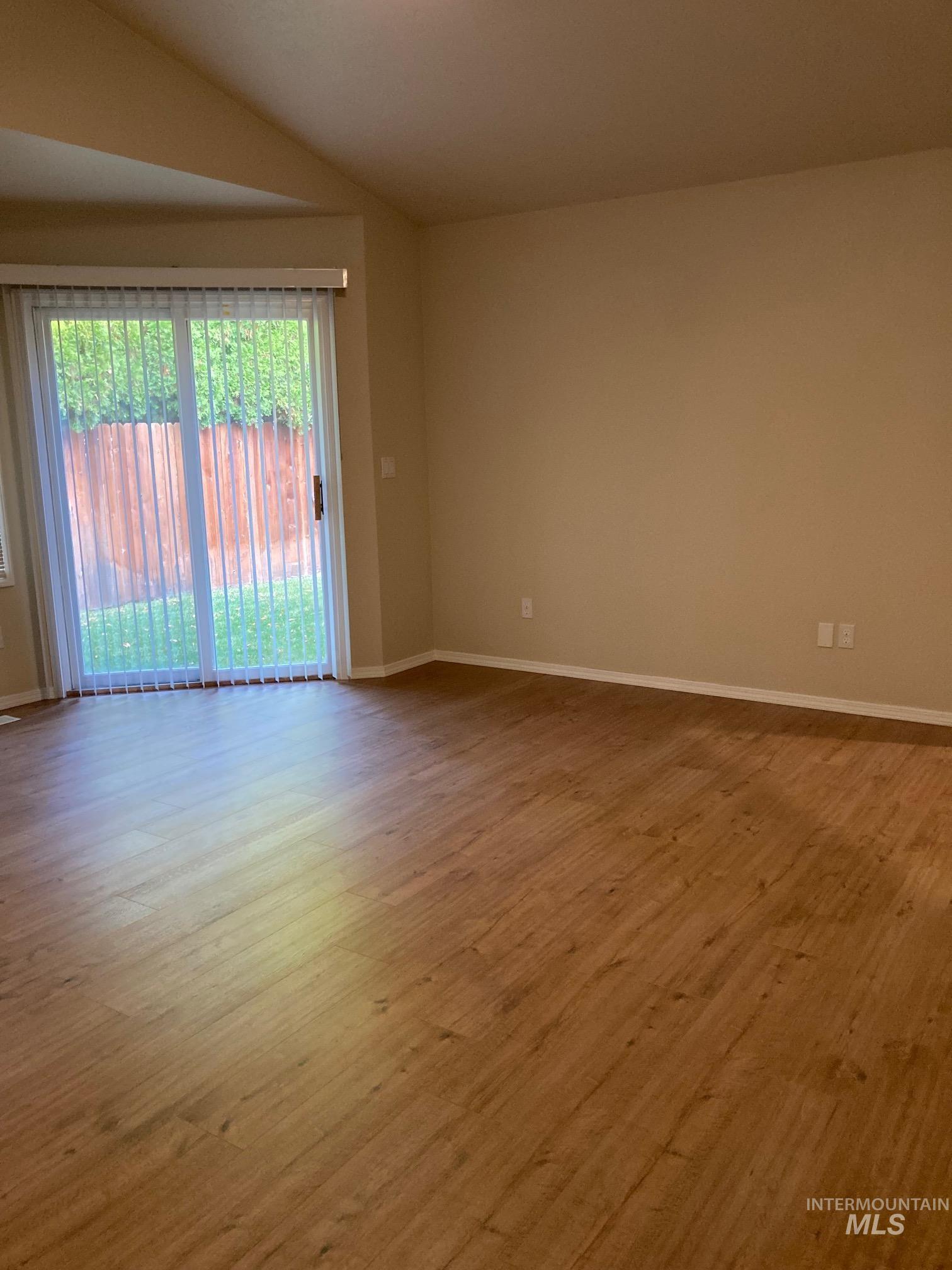 1050 E Dominica Drive, Meridian, Idaho 83642, 3 Bedrooms, 2.5 Bathrooms, Residential For Sale, Price $569,000, 98966692