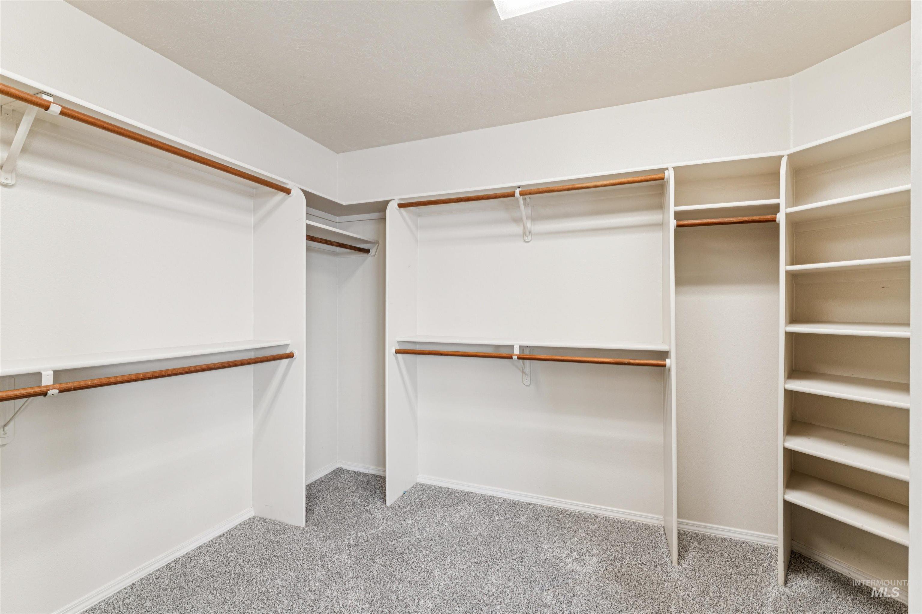 1050 E Dominica Drive, Meridian, Idaho 83642, 3 Bedrooms, 2.5 Bathrooms, Residential For Sale, Price $569,000, 98966692