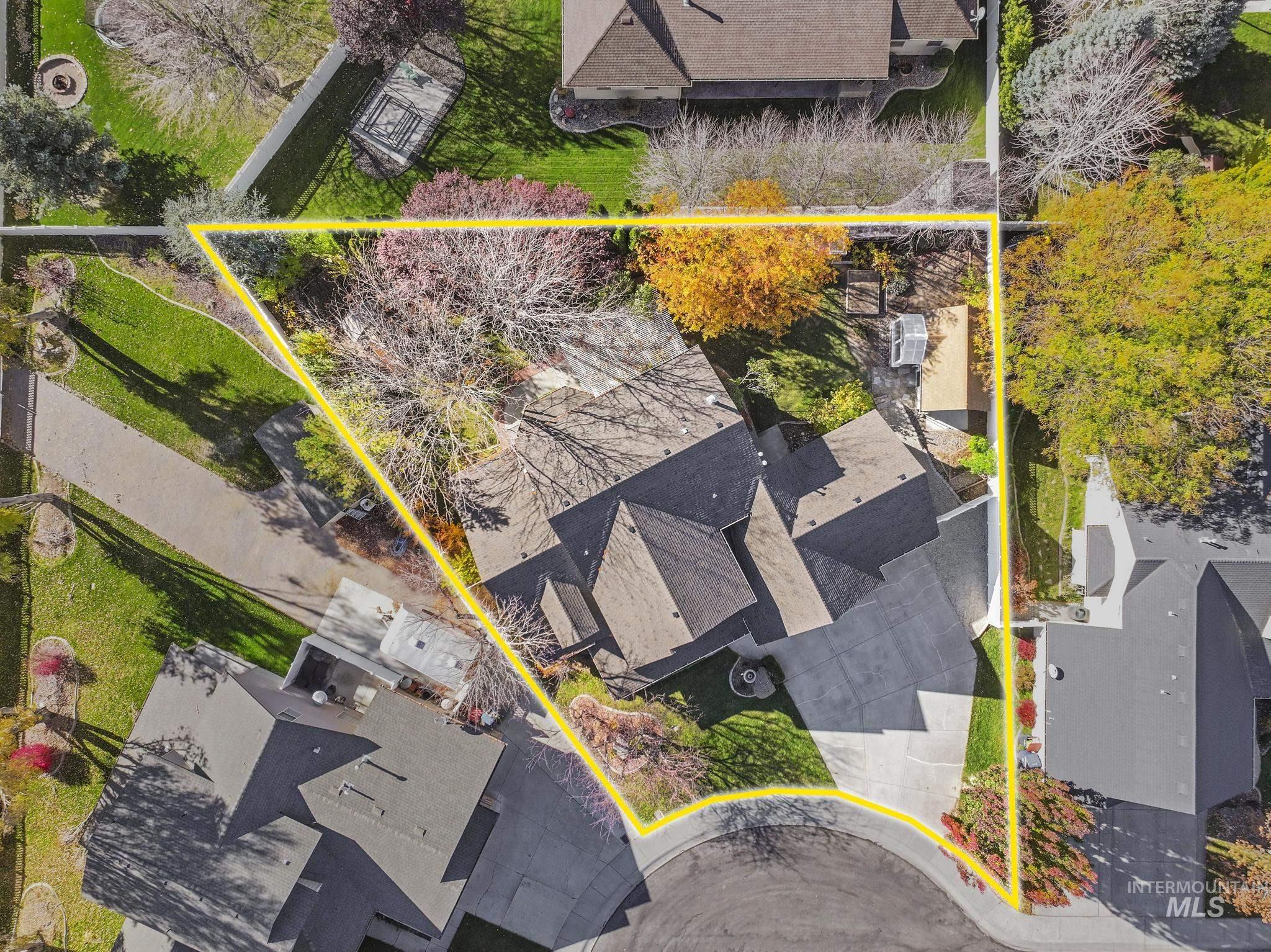 Aerial view of property's location with property parcel outlined