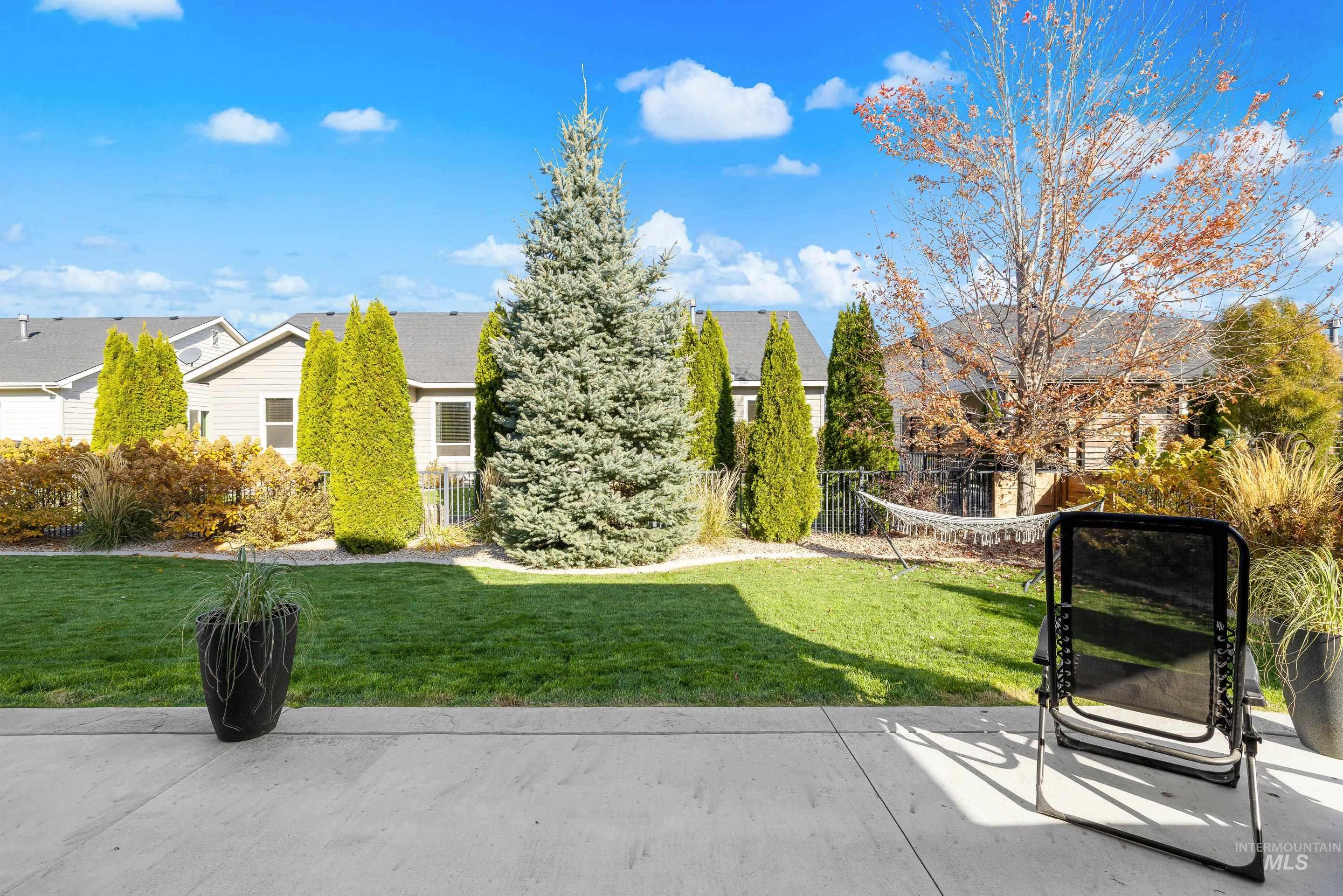 View of yard featuring a residential view