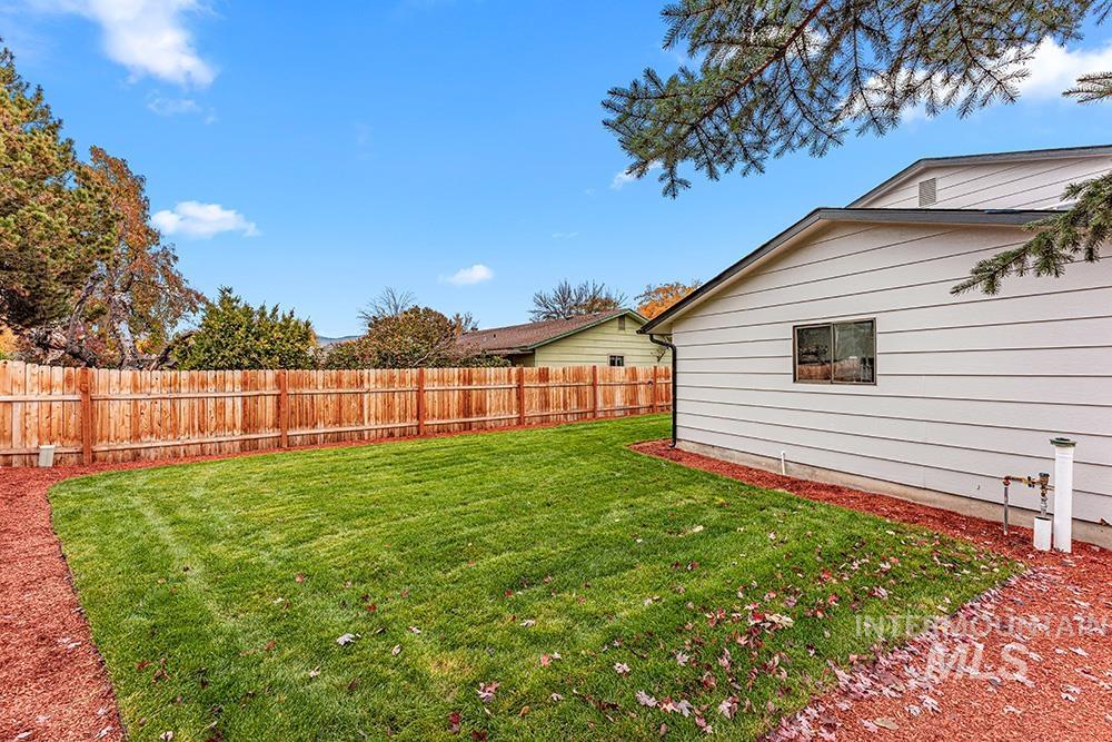 670 S Berwick Dr, Boise, Idaho 83706, 3 Bedrooms, 3 Bathrooms, Residential For Sale, Price $685,000, 98966703