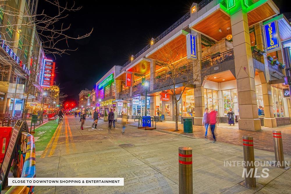 670 S Berwick Dr, Boise, Idaho 83706, 3 Bedrooms, 3 Bathrooms, Residential For Sale, Price $685,000, 98966703