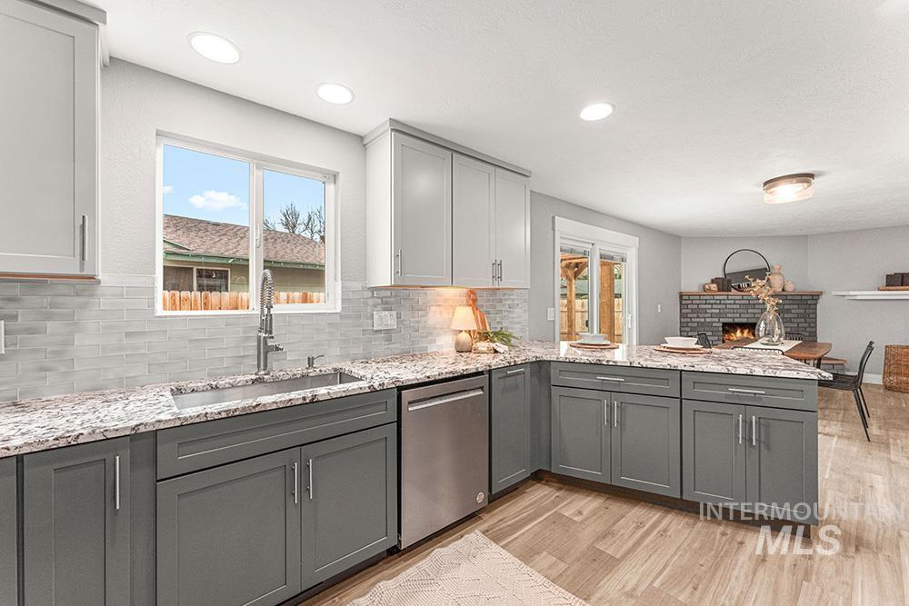 670 S Berwick Dr, Boise, Idaho 83706, 3 Bedrooms, 3 Bathrooms, Residential For Sale, Price $685,000, 98966703