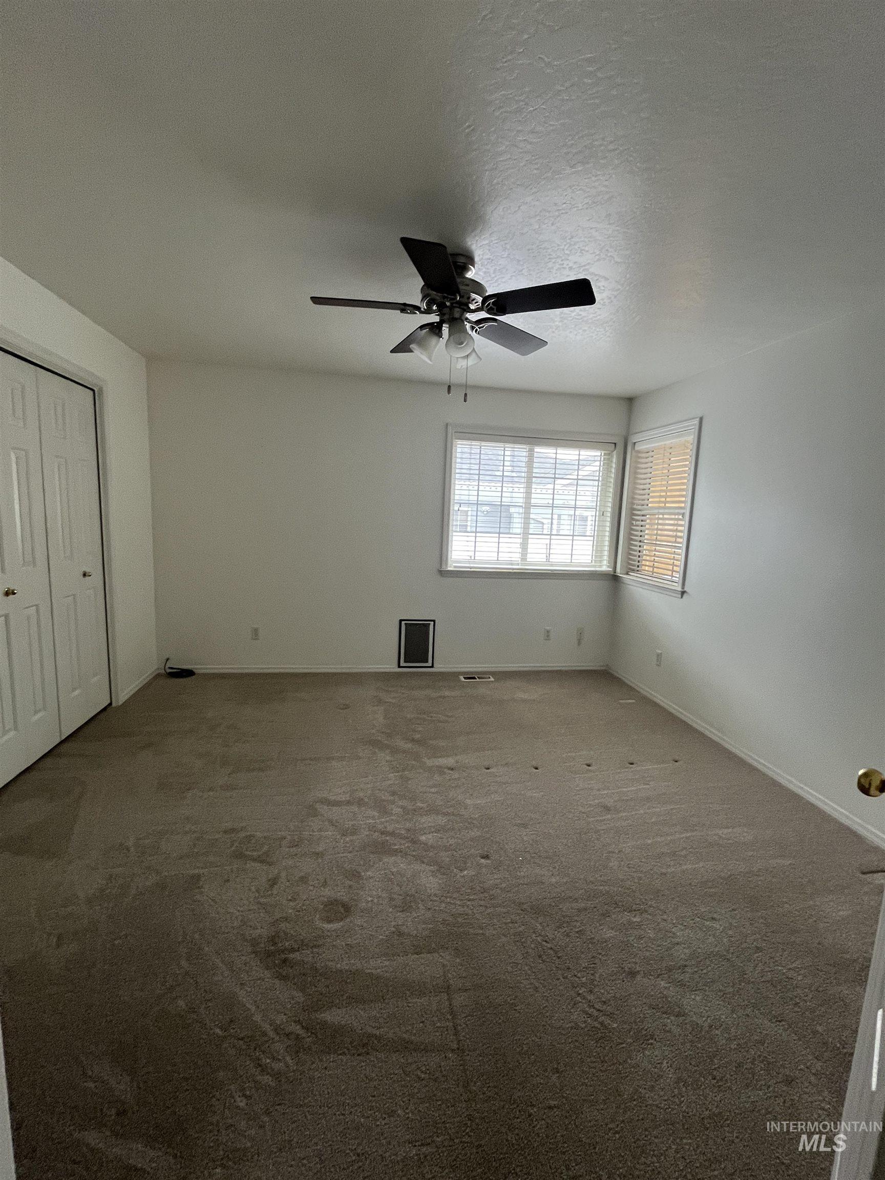 129 Country Lane Loop, Payette, Idaho 83661-9999, 2 Bedrooms, 2 Bathrooms, Residential For Sale, Price $299,900, 98966711