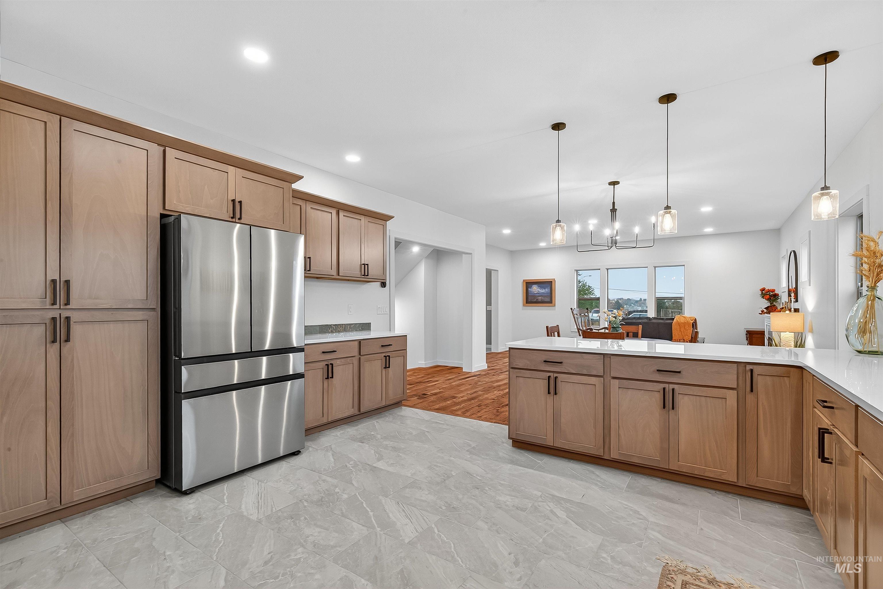 425 27th St, Lewiston, Idaho 83501, 5 Bedrooms, 4 Bathrooms, Residential For Sale, Price $629,000, 98966712