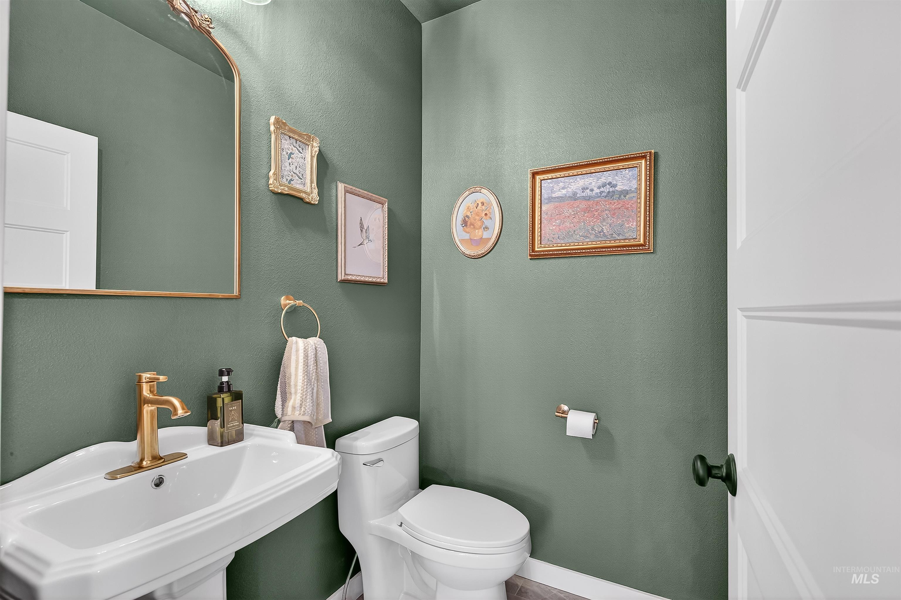 425 27th St, Lewiston, Idaho 83501, 5 Bedrooms, 4 Bathrooms, Residential For Sale, Price $629,000, 98966712