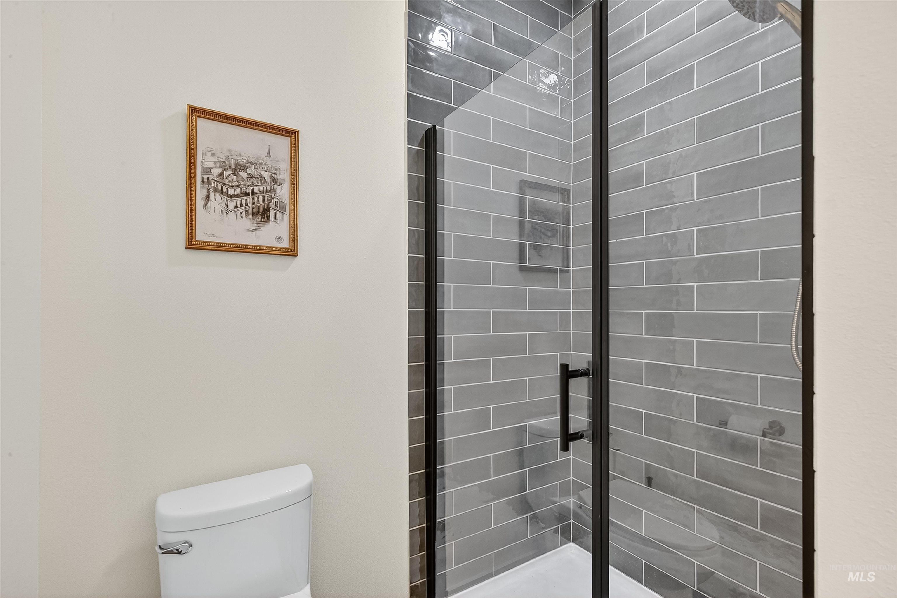 425 27th St, Lewiston, Idaho 83501, 5 Bedrooms, 4 Bathrooms, Residential For Sale, Price $629,000, 98966712