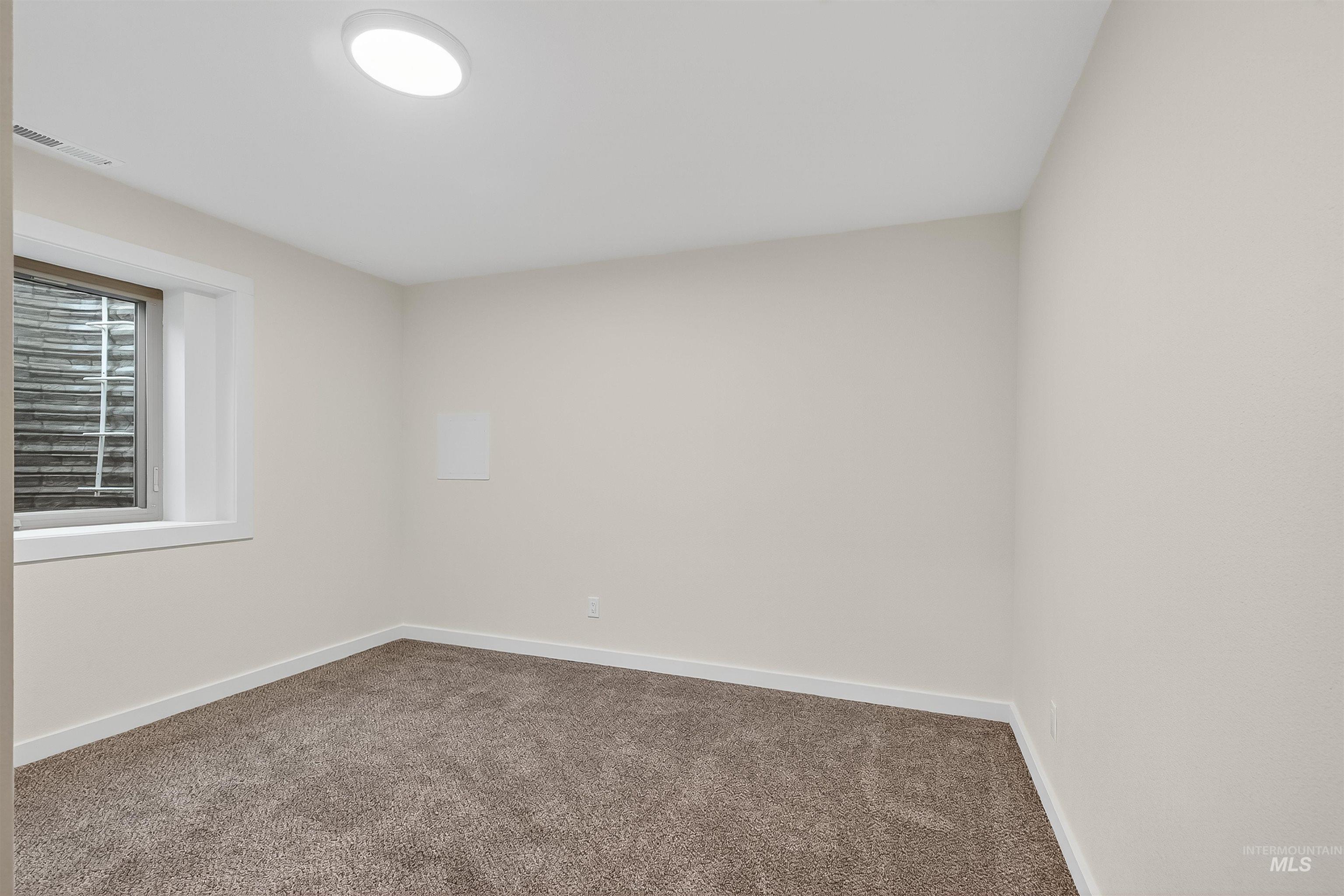 425 27th St, Lewiston, Idaho 83501, 5 Bedrooms, 4 Bathrooms, Residential For Sale, Price $629,000, 98966712