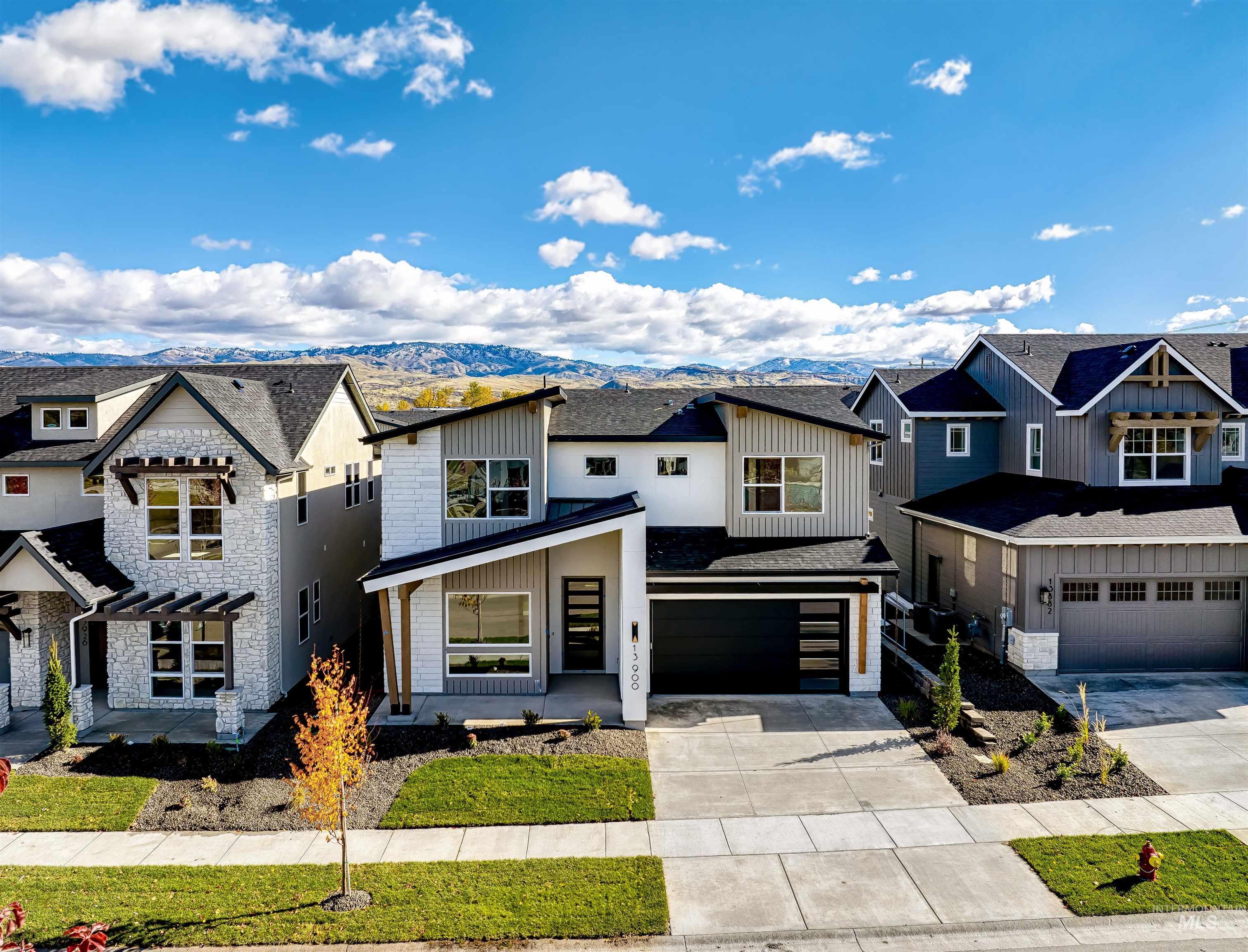 13900 N Ermine Ave, Boise, Idaho 83714, 4 Bedrooms, 3.5 Bathrooms, Residential For Sale, Price $895,092, 98966719