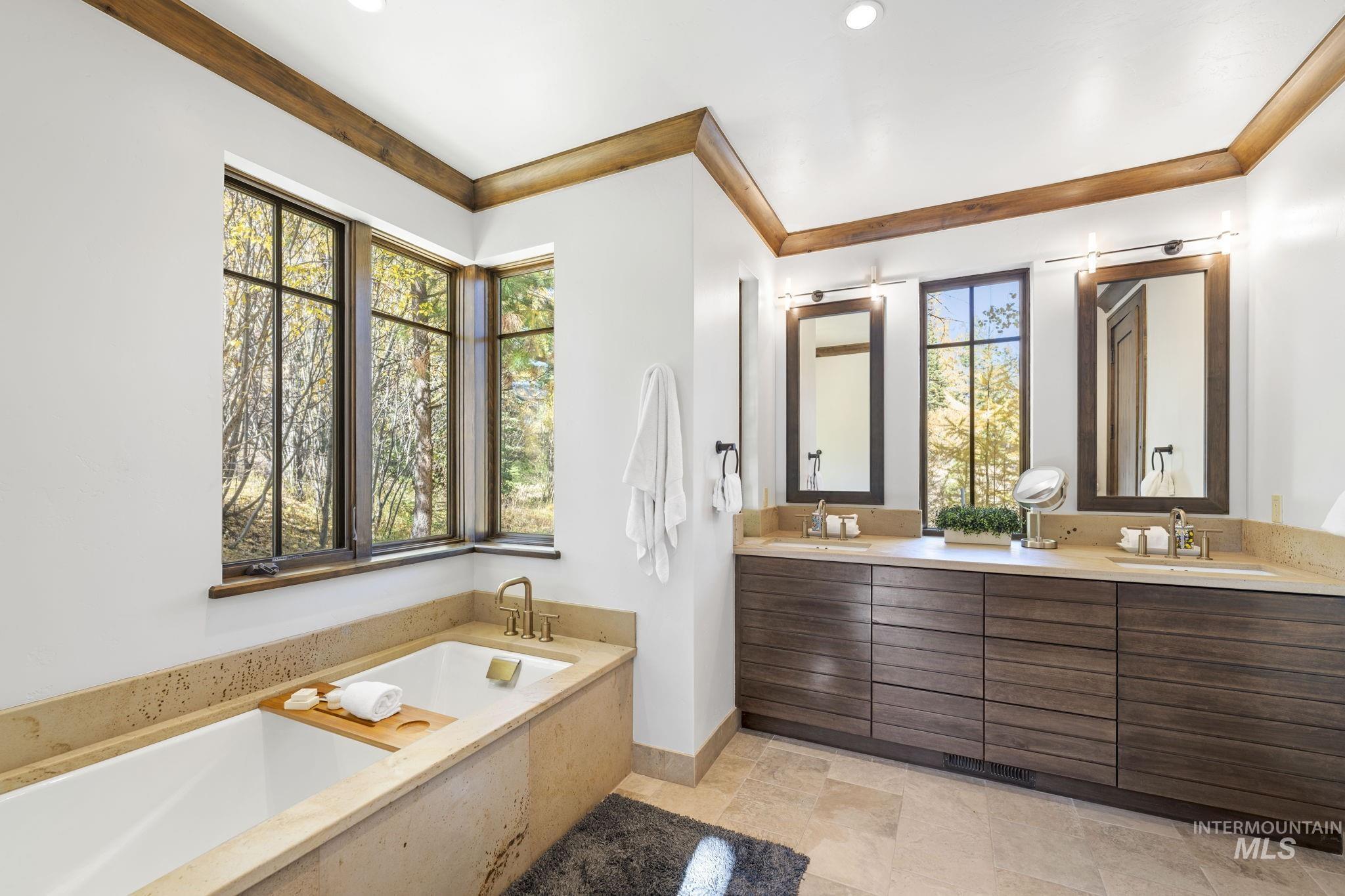 16 Steelhead Court, Donnelly, Idaho 83615, 3 Bedrooms, 3.5 Bathrooms, Residential For Sale, Price $2,225,000, 98966720