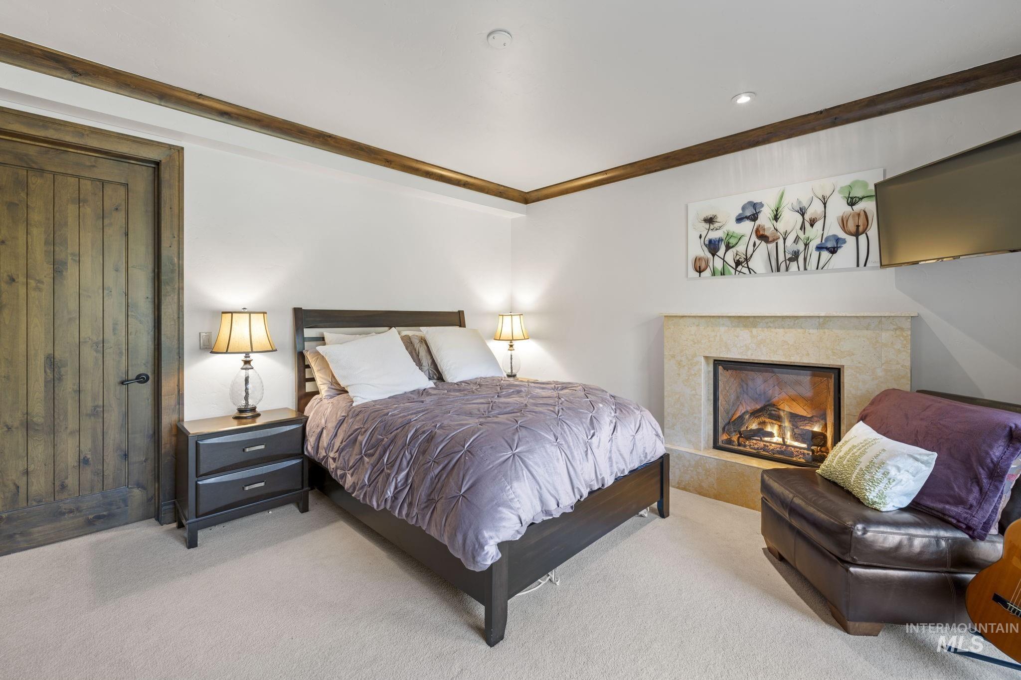 16 Steelhead Court, Donnelly, Idaho 83615, 3 Bedrooms, 3.5 Bathrooms, Residential For Sale, Price $2,225,000, 98966720