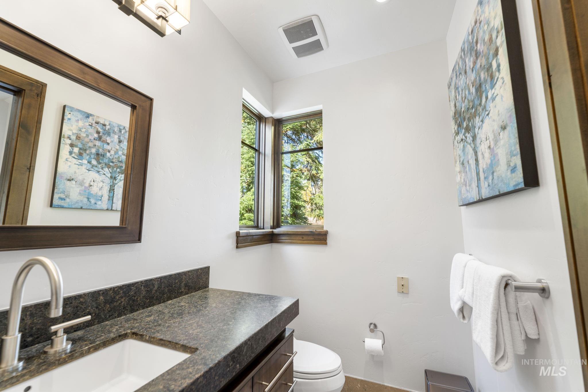 16 Steelhead Court, Donnelly, Idaho 83615, 3 Bedrooms, 3.5 Bathrooms, Residential For Sale, Price $2,225,000, 98966720