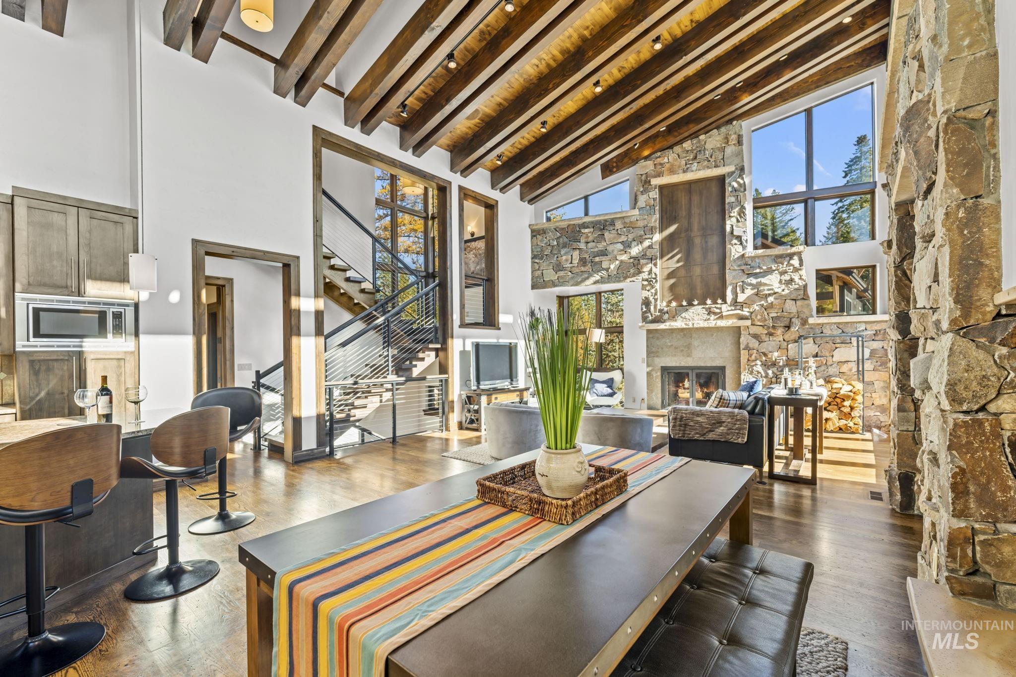 16 Steelhead Court, Donnelly, Idaho 83615, 3 Bedrooms, 3.5 Bathrooms, Residential For Sale, Price $2,225,000, 98966720