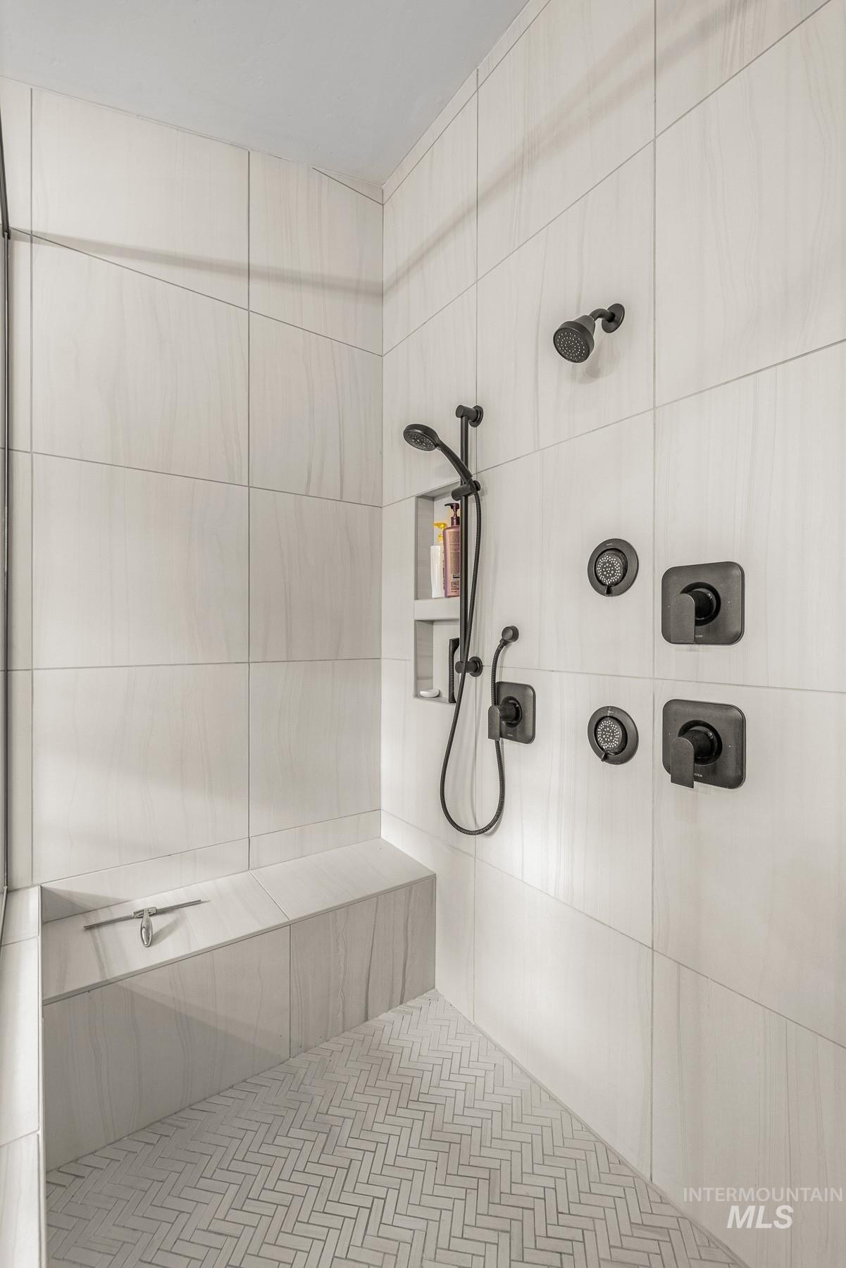 12 Haystack Court, Donnelly, Idaho 83615, 4 Bedrooms, 4 Bathrooms, Residential For Sale, Price $1,995,000, 98966723