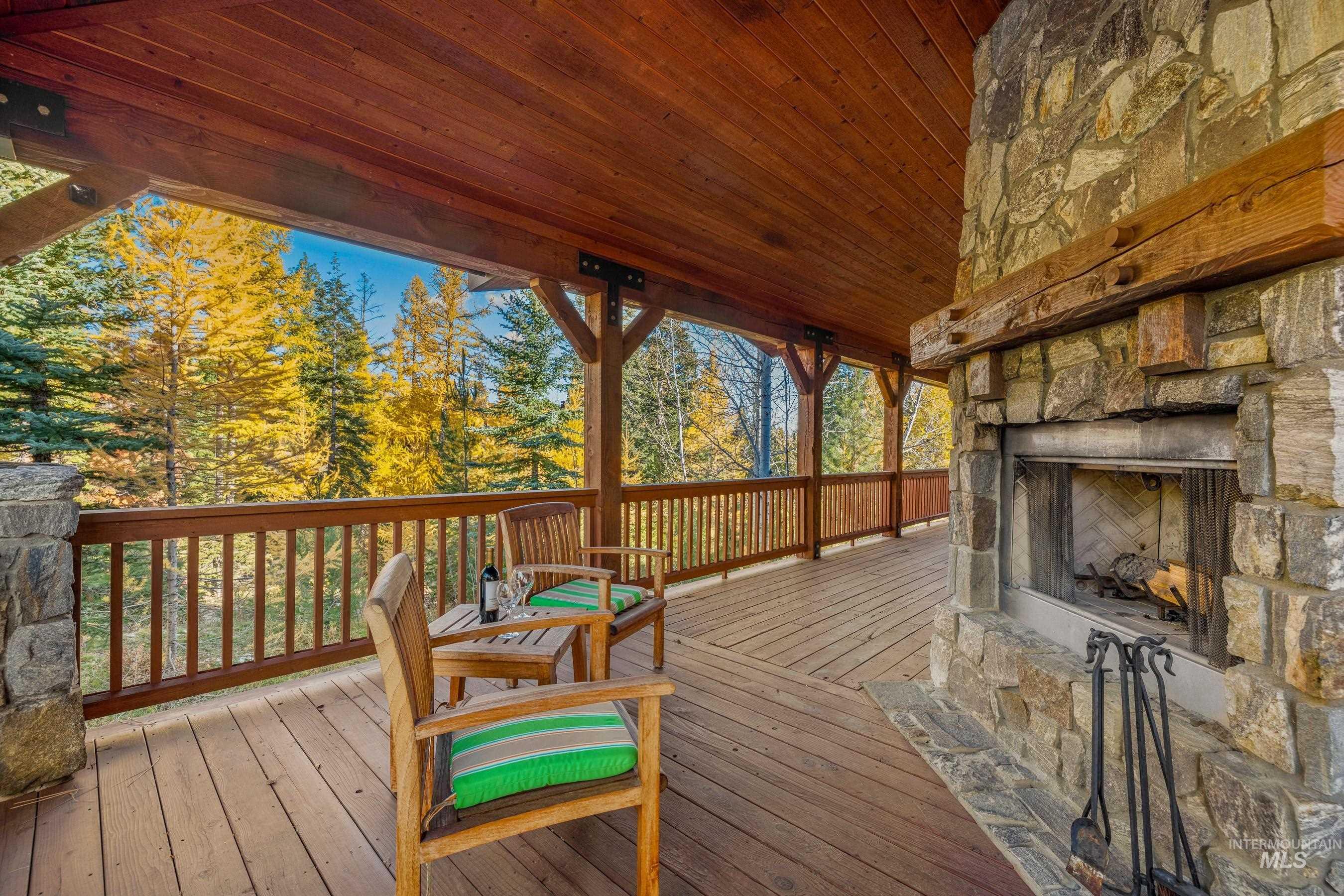 12 Haystack Court, Donnelly, Idaho 83615, 4 Bedrooms, 4 Bathrooms, Residential For Sale, Price $1,995,000, 98966723