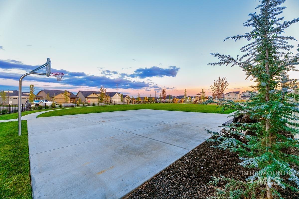 247 W Norwich St., Meridian, Idaho 83642, 3 Bedrooms, 2 Bathrooms, Residential For Sale, Price $442,800, 98966727