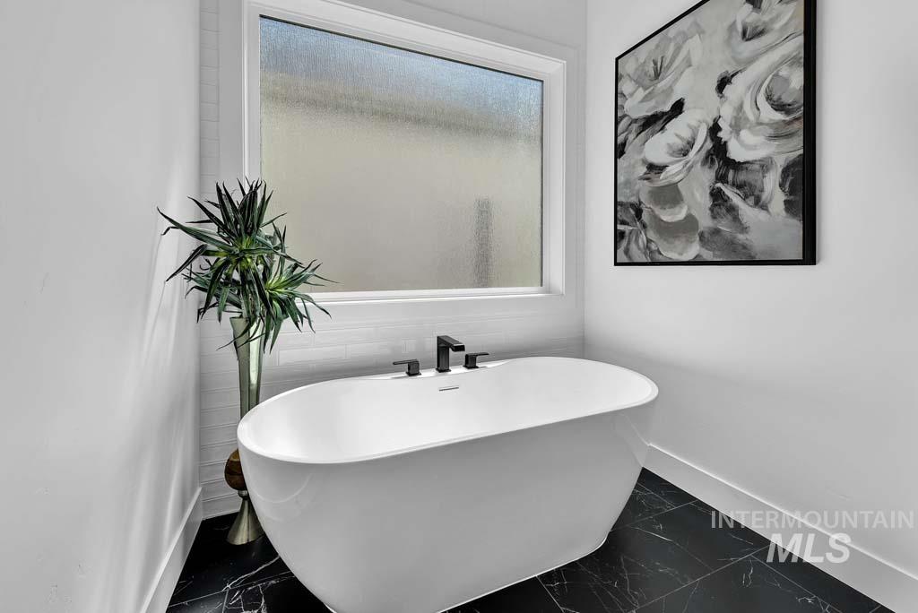 11436 S Saylis Pl, Kuna, Idaho 83634, 3 Bedrooms, 2.5 Bathrooms, Residential For Sale, Price $985,000, 98966735