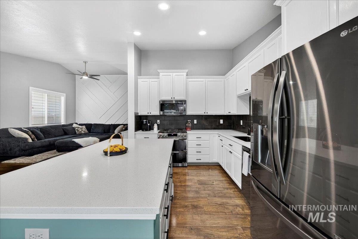 5330 W Los Flores St, Meridian, Idaho 83646-7111, 4 Bedrooms, 2 Bathrooms, Residential For Sale, Price $459,000, 98966736