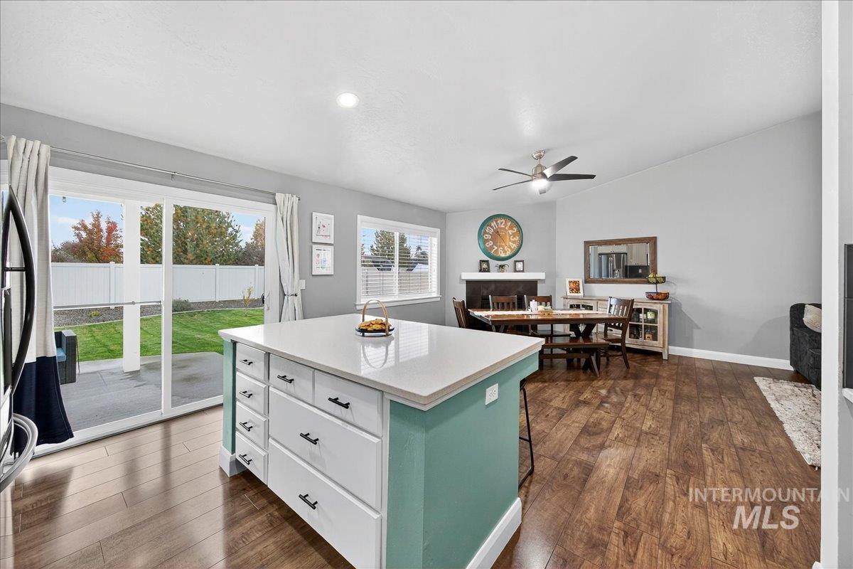 5330 W Los Flores St, Meridian, Idaho 83646-7111, 4 Bedrooms, 2 Bathrooms, Residential For Sale, Price $459,000, 98966736