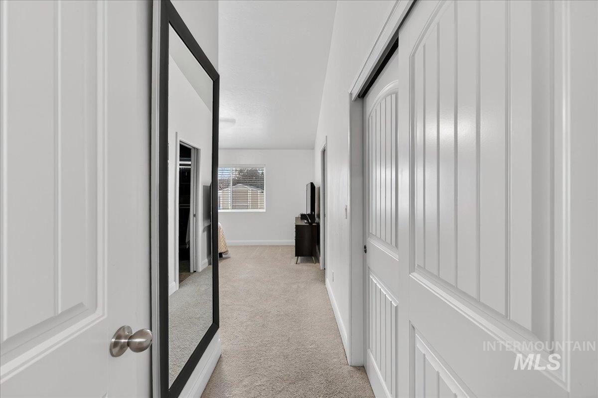 5330 W Los Flores St, Meridian, Idaho 83646-7111, 4 Bedrooms, 2 Bathrooms, Residential For Sale, Price $459,000, 98966736