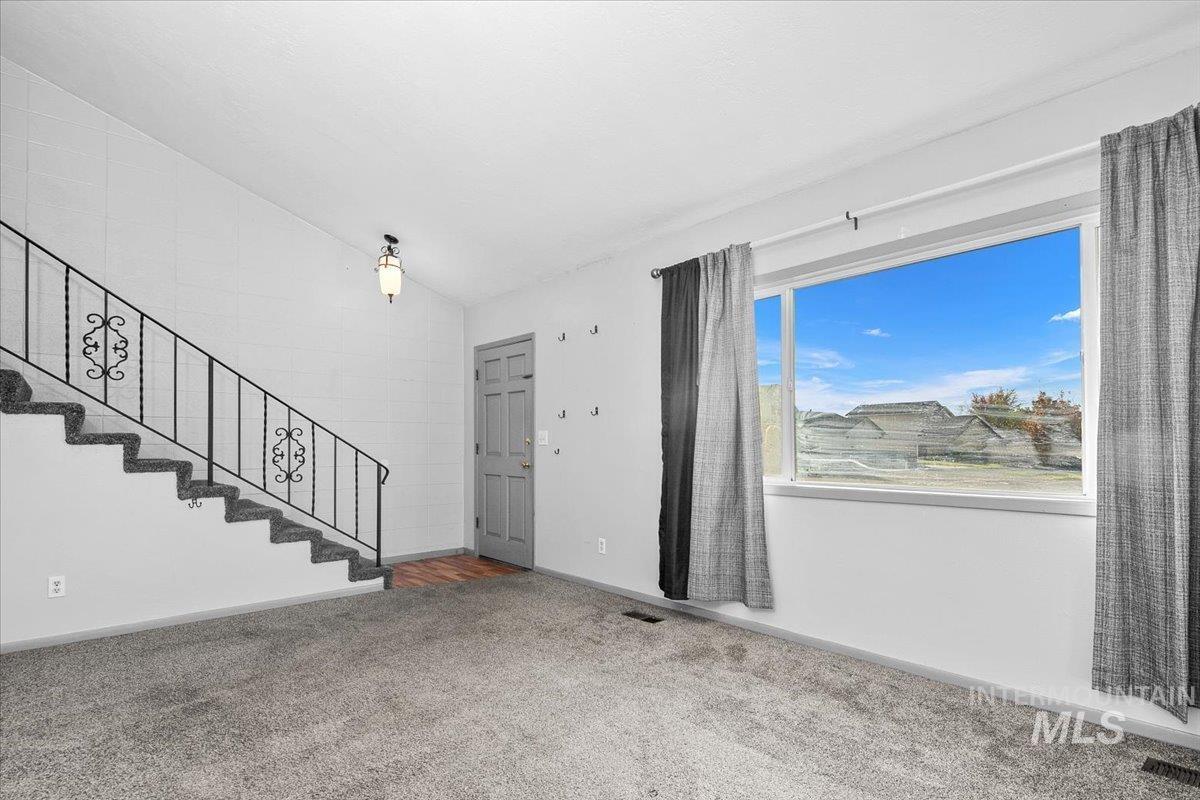 728 NW 8th St, Meridian, Idaho 83642, 2 Bedrooms, 1 Bathroom, Residential For Sale, Price $250,000, 98966738