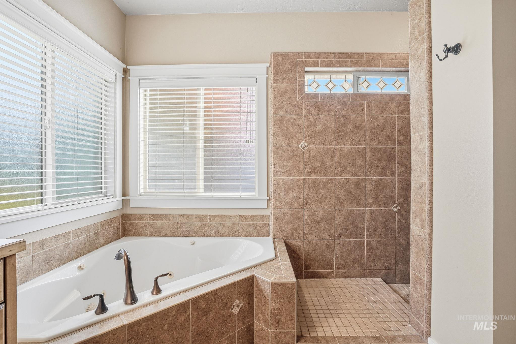 4694 N Abruzzo Ave, Meridian, Idaho 83646, 4 Bedrooms, 2.5 Bathrooms, Residential For Sale, Price $910,000, 98966739