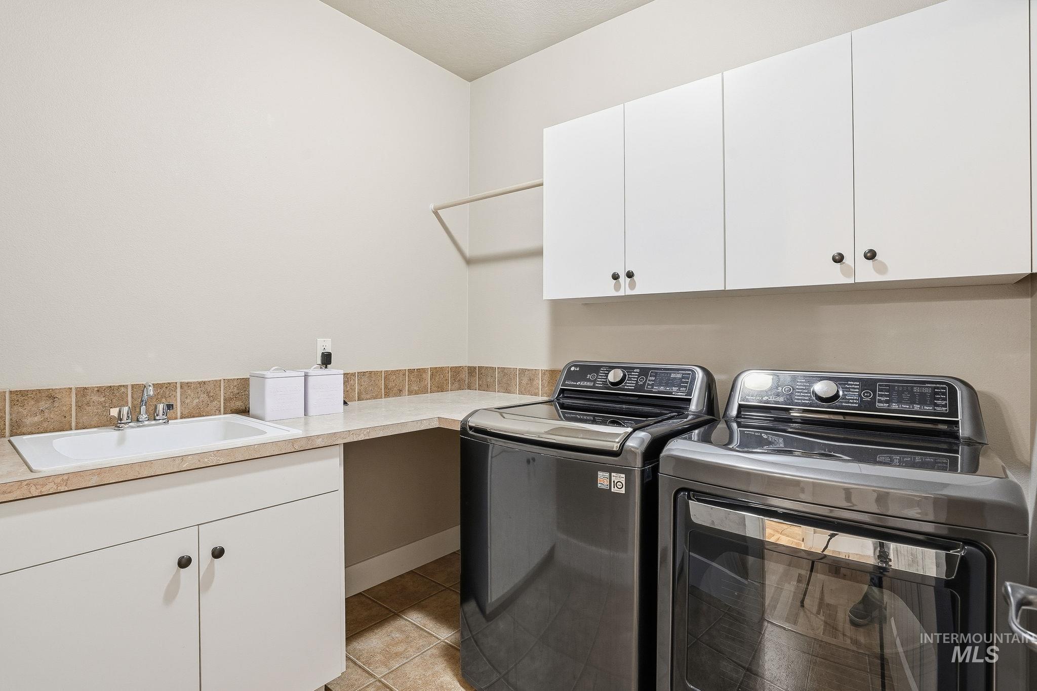 4694 N Abruzzo Ave, Meridian, Idaho 83646, 4 Bedrooms, 2.5 Bathrooms, Residential For Sale, Price $910,000, 98966739