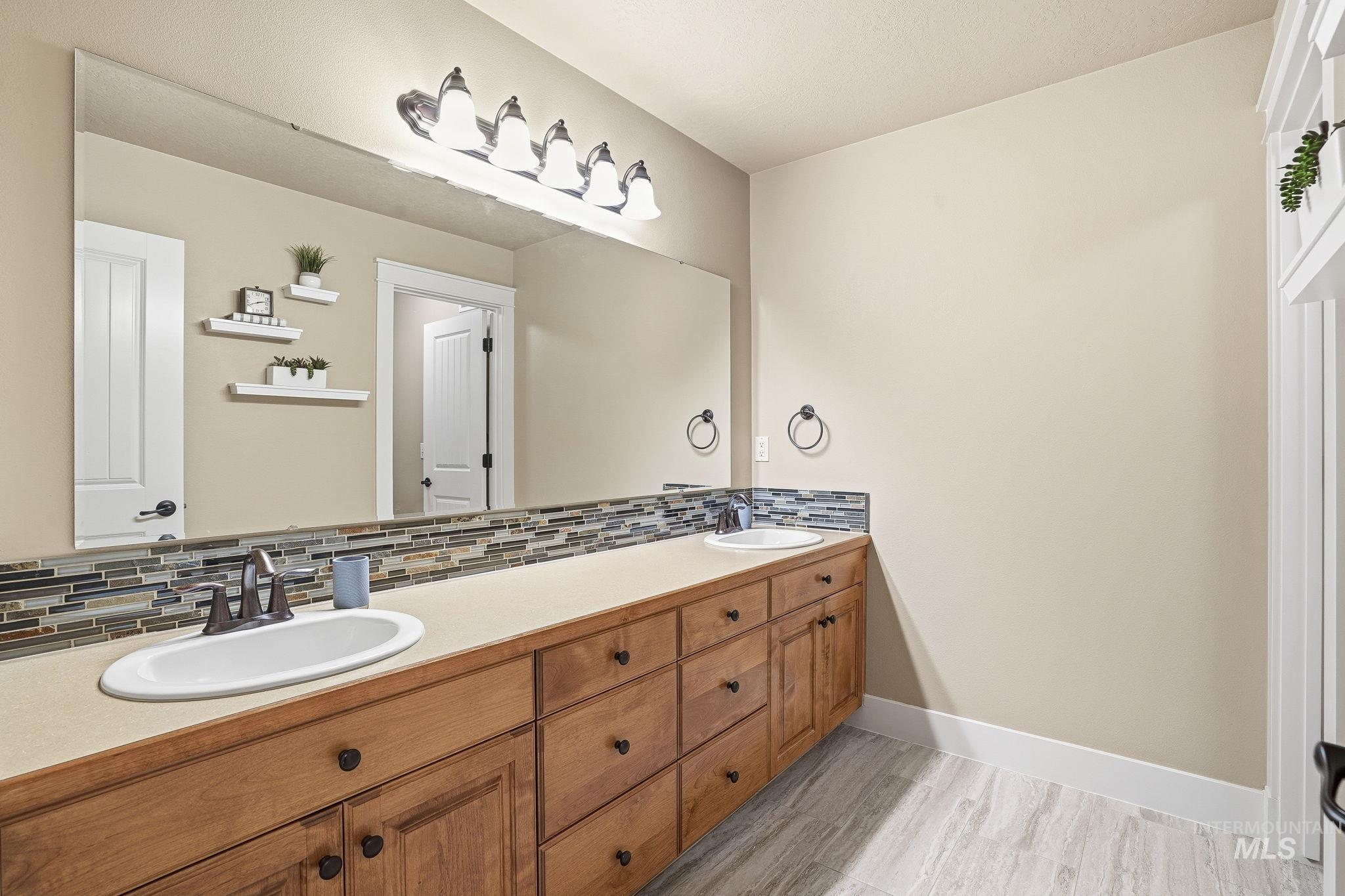 4694 N Abruzzo Ave, Meridian, Idaho 83646, 4 Bedrooms, 2.5 Bathrooms, Residential For Sale, Price $910,000, 98966739