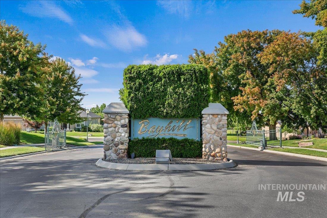 529 W Bayhill, Nampa, Idaho 83686, 4 Bedrooms, 2.5 Bathrooms, Residential For Sale, Price $799,900, 98966743