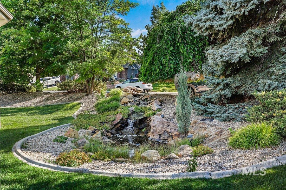 529 W Bayhill, Nampa, Idaho 83686, 4 Bedrooms, 2.5 Bathrooms, Residential For Sale, Price $799,900, 98966743