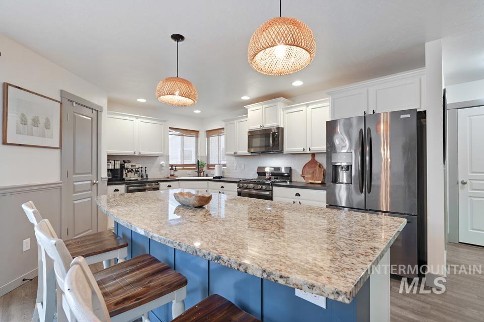 2168 Alpine Creek, Fruitland, Idaho 83619, 5 Bedrooms, 2.5 Bathrooms, Residential For Sale, Price $525,000, 98966746